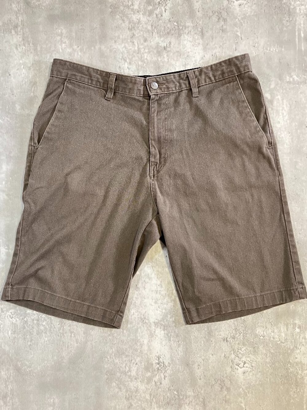 Volcom Shorts Mens 36 Khaki Classic Flat Front Casual Chino Lightweight